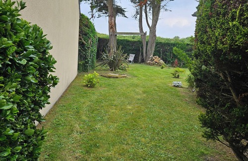 Cotentin Peninsula Casa | 2 Bedroom Private vacation home in Sainte-Marie-du-Mont