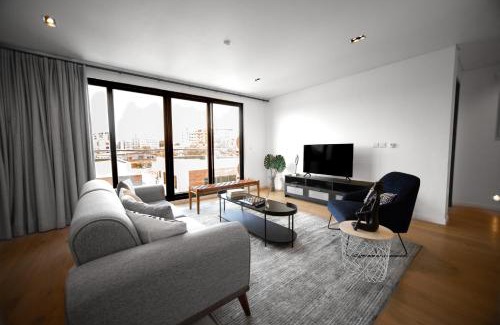 Bono East Region Apartamento | 2-Bedroom Getaway- Comfort and Style