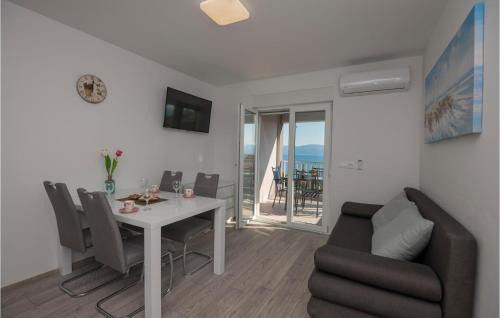 Podaca Apartamento | 2 Bedroom Gorgeous Apartment In Podaca