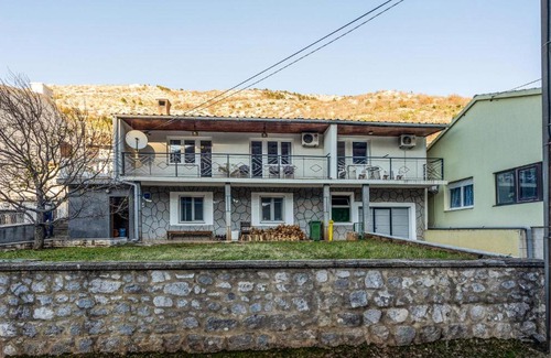 Veljun Primorski Apartamento | 2 Bedroom Gorgeous Apartment In Knezica