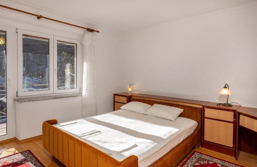 Veljun Primorski Apartamento | 2 Bedroom Gorgeous Apartment In Knezica