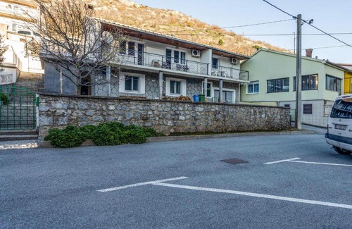 Veljun Primorski Apartamento | 2 Bedroom Gorgeous Apartment In Knezica
