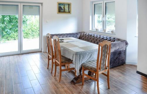 gmina Skape Casa | 2 Bedroom Gorgeous Home In Niesulice