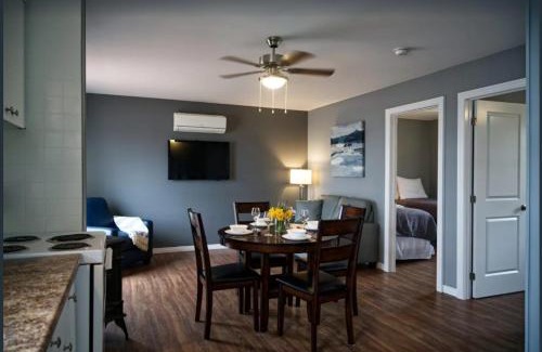 Roseneath Casa | 2 Bedroom Harbor Front Condo 6L