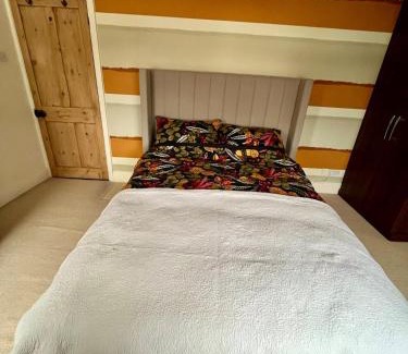 Stamford Apartamento | 2 bedroom Hidden Gem in Stamford with parking