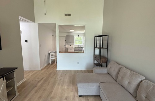Piney Green Casa | 2 Bedroom Hideaway in Jacksonville