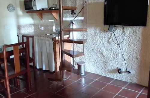 Jardim Andira Casa | Casa de 2 dormitorios y 1 suite en una zona tranquila con hermosas vistas a la montaña