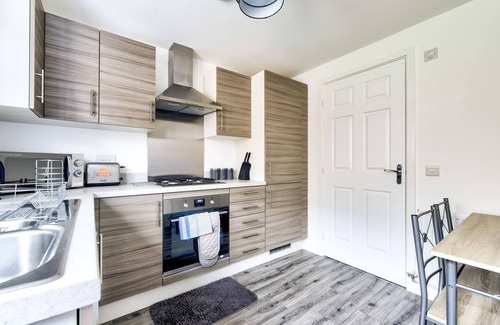 Bonnybridge Casa | 2-Bedroom Holiday Home With Private Garden & Parking