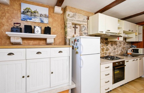 Stankovici Casa | Holiday Home Stone Oasis