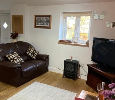 Tilney Fen End Casa | 2 bedroom Holiday home in Norfolk private field
