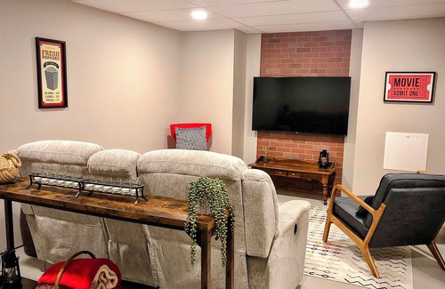 Harrisburg - Hershey Casa | 2-bedroom home along Riverfront in Serene Shipoke community of Harrisburg, PA