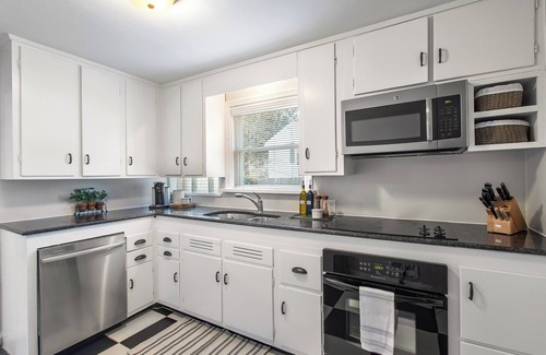 Tuckahoe Casa | 2-bedroom House in Tuckahoe Area
