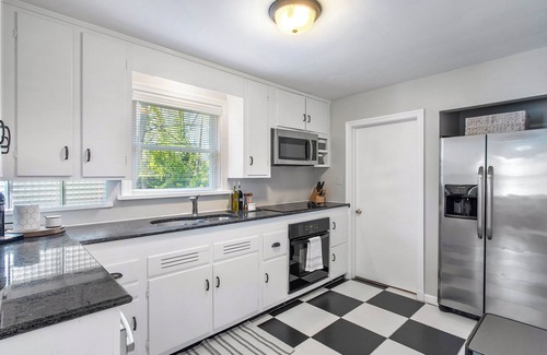 Tuckahoe Casa | 2-bedroom House in Tuckahoe Area