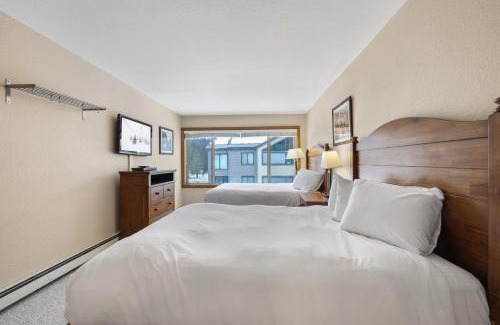 Kirkwood Apartamento | 2 Bedroom Kirkwood Condo – Across the Street from Village condo
