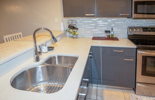 Port Charlotte Condominio | 2-bedroom Lakeview condo in peaceful Rotonda West,Fl. Approx. 7 miles to beach.