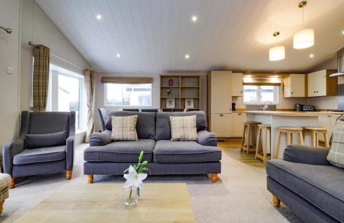 Pevensey Casa | 2 bedroom Lodge at Pevensey Bay