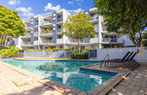 Teneriffe Apartamento | 2-Bedroom Loft near CBD & River with Pool and Free Parking