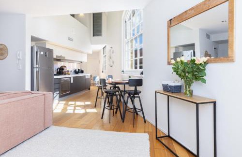 Teneriffe Apartamento | 2-Bedroom Loft near CBD & River with Pool and Free Parking