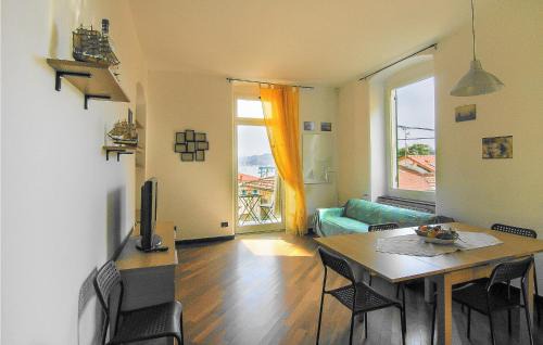 Le Grazie Apartamento | 2 Bedroom Lovely Apartment In Le Grazie