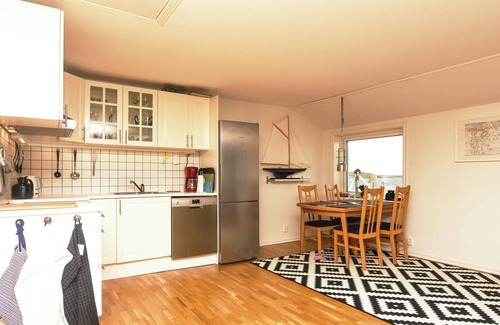 Kungshamn Apartamento | Precioso apartamento de 2 dormitorios.