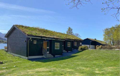 Ulstein Municipality Casa | 2 Bedroom Lovely Home In Ørsta
