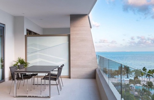 Punta Sam Apartamento | 2 Bedroom Luxury Beach Front Resort
