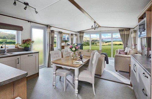 Newton Apartamento | 2 Bedroom Luxury caravan pet friendly Near Beach