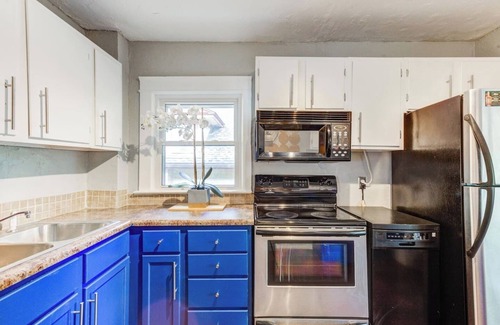 South Hyde Park Casa | 2-Bedroom Near the Plaza & Scenic Park 14