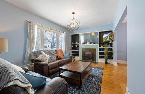 Central City Casa | 2 Bedroom Near Trolley Square and Liberty Park!