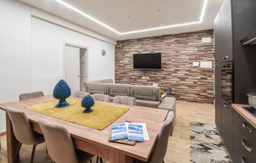 Mondragone Apartamento | 2 Bedroom Nice Apartment In Mondragone