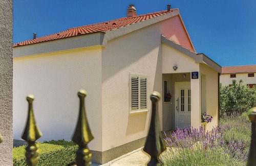 Kastel Novi Casa | Preciosa casa en Kastel Novi con cocina