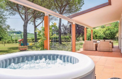 Fano Casa | 2 Bedroom Nice Home In Fano -Pu-