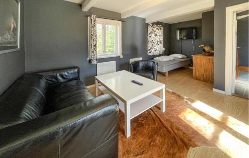 Huarod Casa | 2 Bedroom Nice Home In Huaröd