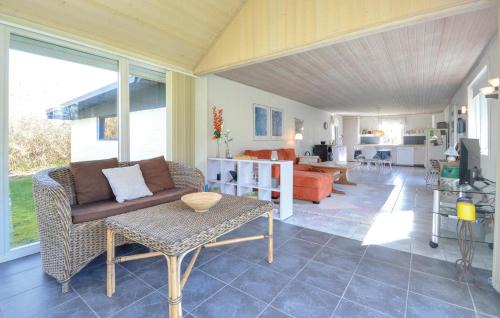 Ronbjerg Casa | 2 Bedroom Nice Home In Roslev
