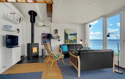 Ronbjerg Casa | 2 Bedroom Nice Home In Roslev