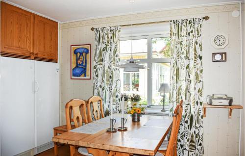 Atteras Casa | 2 Bedroom Nice Home In Smålandsstenar