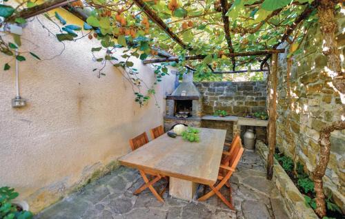 Fijeroga Casa | 2 Bedroom Nice Home In Smarje
