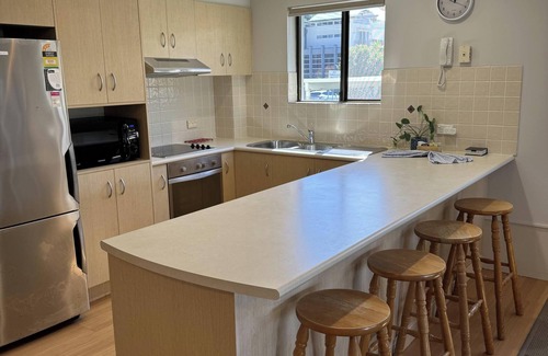 Miami Apartamento | 2 Bedroom Ocean Glimpses Renovated Apartment - Right on Miami Beach!