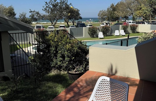 Miami Apartamento | 2 Bedroom Ocean Glimpses Renovated Apartment - Right on Miami Beach!