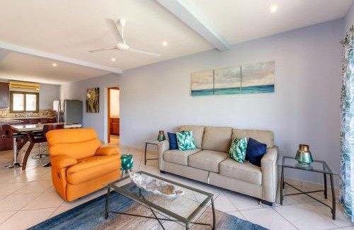 Playa Flamingo Casa | 2-Bedroom Ocean-View Condo with Pool