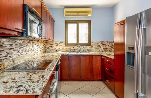 Playa Flamingo Casa | 2-Bedroom Ocean-View Condo with Pool