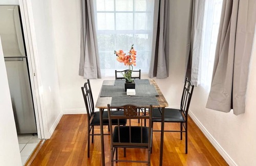 Middletown Casa | 2 Bedroom - Ocean View, Hot Tub, Parking - 8 Guest