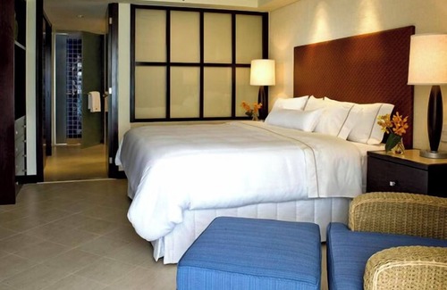 La Isla Complejo | 2 Bedroom Ocean View Villa w/Balcony: 1 King, 1 Queen, 2 Sofa beds, Full Kitchen