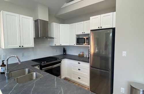 Port Renfrew Cabaña | 2 Bedroom Oceanfront Cottage
