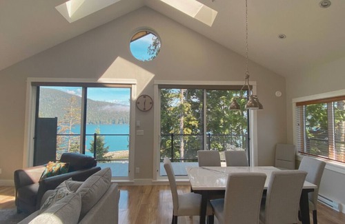 Port Renfrew Cabaña | 2 Bedroom Oceanfront Cottage