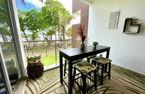 Bejuco Apartamento | 2 Bedroom Oceanfront Condo with Wi-Fi, AC and Pool