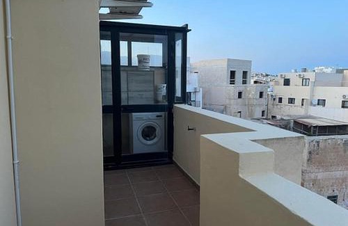 Marsaskala Apartamento | 2 Bedroom Penthouse with country and sea views