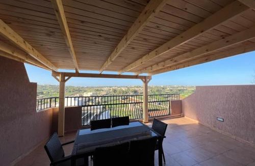 Marsaskala Apartamento | 2 Bedroom Penthouse with country and sea views
