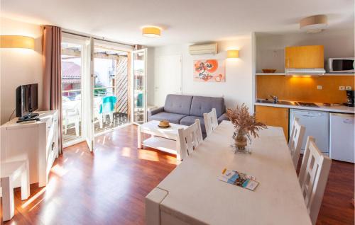 Cassen Apartamento | 2 Bedroom Pet Friendly Apartment In Cassen