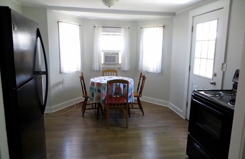 Pine Point Cabaña | * 2 habitaciones Pine Point Beach Cottage * Con vistas al pantano!